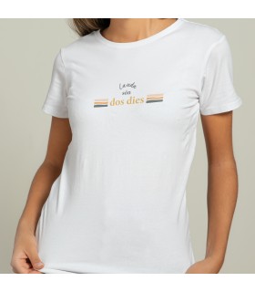 unonou camiseta la vida són dos dies entallada